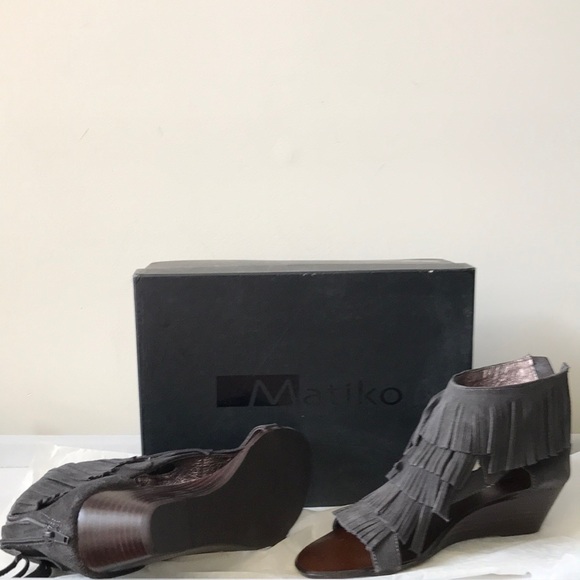 Anthropologie women’s leather suede shoes